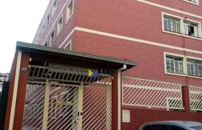 Apartamento para alugar em centro de 58.00m² com 2 quartos e 1 garagem