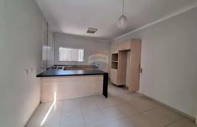 Casa para venda em castelinho de 144.98m² com 3 quartos, 1 suite e 2 garagens