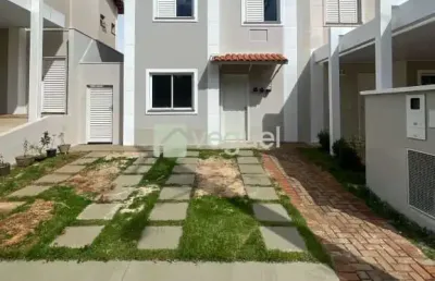Casa de condomínio para alugar em vila do golf de 100.00m² com 3 quartos, 1 suite e 2 garagens