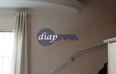 Ótimo sobrado no jardim brasil para uso comercial ou residencial com 3 dormitórios, sendo 1 suíte com sacada, cozinha, sala de estar, sala de jantar,
