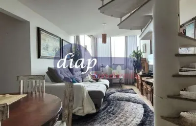 Excelente apartamento cobertura duplex, no bairro barro branco com 3 dormitórios planejados, sendo 1 suíte, no primeiro piso possui uma sala para 2 am