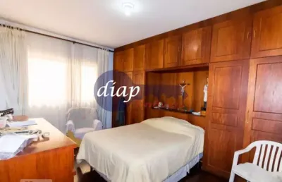 Excelente casa no parque novo mundo com 5 dormitórios com armários embutidos, sendo 5 suítes, sala de estar com lareira, sala de jantar com jardim de