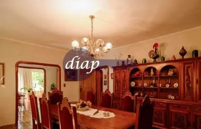 Excelente sobrado no bairro jardim são bento com 4 dormitórios com armários embutidos, sendo 4 suítes,  ampla sala para 3 ambientes e sala de jantar,