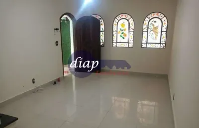 Ótimo sobrado no bairro santana com 3 dormitórios, sendo 3 suítes na casa principal, um dos quartos com armários embutidos e mais uma suíte na edícula
