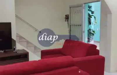 Ótimo sobrado no jardim brasil com 3 dormitórios, sendo 1 suíte com varanda, hall, cozinha, sala dois ambientes, 2 banheiros, área de serviço, despens