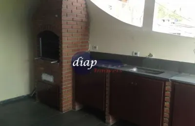 Ótima casa no jardim santo andré com 2 dormitórios, cozinha, sala, 2 banheiros, sendo 1 interno e 1 externo, uma área em cima da lavanderia com 1 chur
