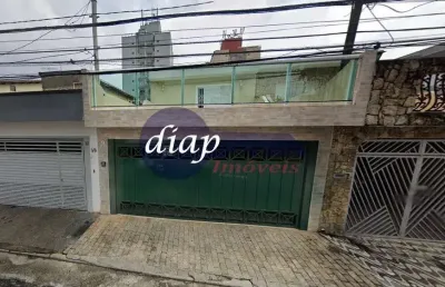 Lindo sobrado amplo! são 270 m2 divididos em três dormitórios, 1 suíte e 3 banheiros. casa nos fundos com 1quarto, sala, cozinha, banheiro. quintal co