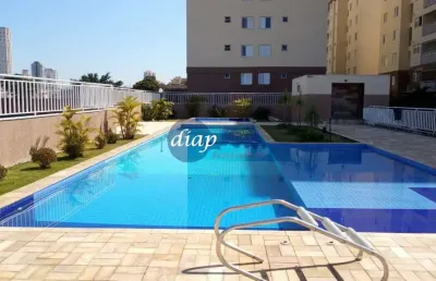 Apartamento de alto padrão de 71m² com 3 dormitórios, sendo 1 suíte, sala ampla, assoalho em taco, sacada fechada em vidro, aquecimento a gás. são 2 v