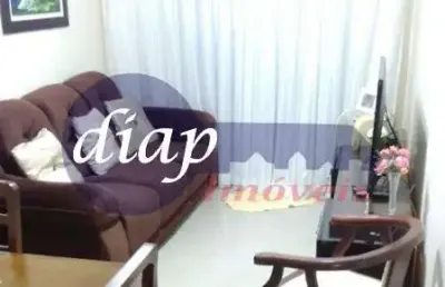 Ótimo apartamento na cidade patriarca com 2 dormitórios, sendo 1 com armários planejados, sala para dois ambientes com sacada, cozinha com armários em