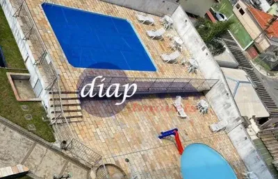 Ótimo apartamento na vila santana com 3 dormitórios, sala para dois ambientes, cozinha planejada, área de serviço, 1 banheiro, 1 vaga de garagem cober