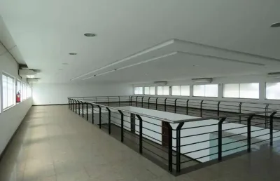 Alugo excelente espaço sendo 2º/ 3º piso no bairro betânia