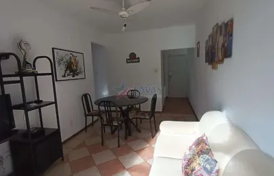 Apto de 02 dormitórios - próximo ao shopping beira mar