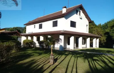 Imperdível: casa de luxo com 5 quartos e 5 suítes no refúgio da serra, mairiporã-sp, 530m² - venda ou locação!