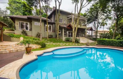 Casa de luxo em condomínio na serra da cantareira:  4 suítes, 5 salas, 6 vagas, lazer completo, ac 475m². venha conferir!