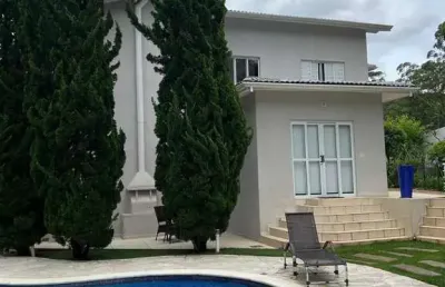 Imponente residência em condomínio na serra da cantareira-sp: 3 quartos, 2 suítes, 4 salas, 7 banheiros, 450m². venha conferir!