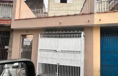 Casa com 2 quartos para alugar na Rua José Ramos Teixeira, Conceição, Diadema