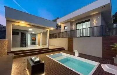 Casa à venda, 3 quartos sendo 1 suíte, 2 vagas, piscina, pedra branca, palhoça - sc