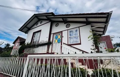 Casa 2 quartos para alugar, 1 vaga, piscina compartilhada, pomeranos, timbó - sc