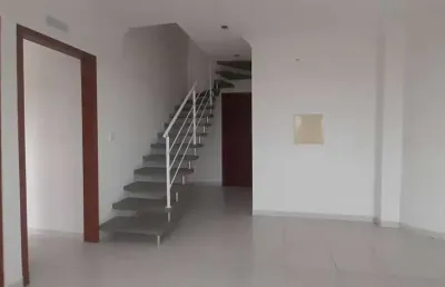 Apartamento de cobertura duplex à venda, 3 quartos sendo 3 suites, lavabo, 2 vagas, hobby box, 200m², capoeiras, florianópolis - sc