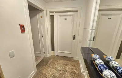 Apartamento à venda, 4 quartos sendo 2 suítes, mobiliado e decorado, 325 m² privativos, 3 vagas, centro, florianópolis - sc