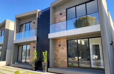 Casa em condomínio fechado com 3 quartos à venda na Rua Vila Rica, Vila Santista, Atibaia