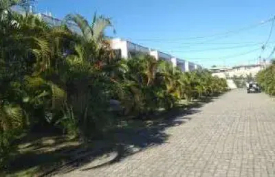 Casa com 4 quartos para alugar no Buraquinho, Lauro de Freitas 