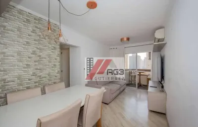Apartamento mobiliado de 3 dormitórios, suíte, varanda, ar-condicionado, duas vagas, depósito e lazer nas perdizes
