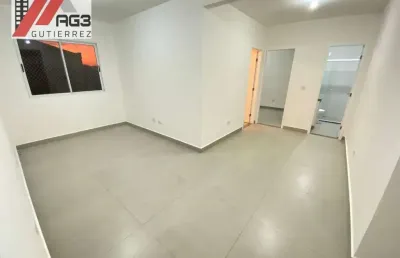 Apartamento de 2 dormitórios com quintal amplo, elevador e vaga livre na vila carolina