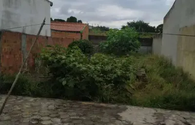 Terreno à venda no Parque Turf Club, Campos dos Goytacazes 