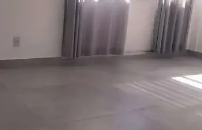 Casa com 2 quartos para alugar no Centro, Campos dos Goytacazes 