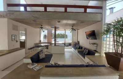 Praia do lázaro - casa em condomínio fechado a poucos metros do mar