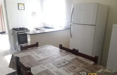 Praia grande - apartamento de 2 dormitórios a 100 metros da praia!