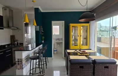 Cobertura duplex decorada, com 4 dormitórios, sendo 2 suítes, varanda gourmet com piscina, no canto nobre da praia grande