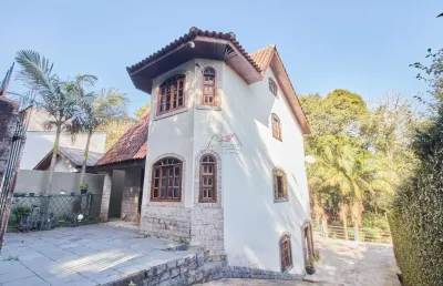 Casa com 3 dormitórios à venda com 320m² por r$ 790.000,00 no bairro santa cândida - curitiba / pr