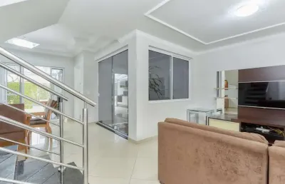 Encantador sobrado triplex com quintal e espaço gourmet