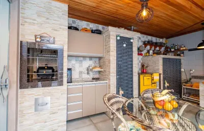 Casa com 3 quartos à venda na Rua João Dembinski, 515, Campo Comprido, Curitiba