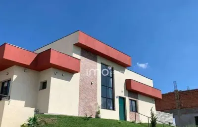 Casa à venda no condomínio montes claros em itupeva - 900m² de terreno - 177m² de construção  4 quartos  r$ 1.770.000