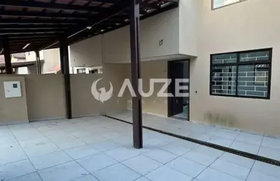 Casa com 3 quartos à venda na Rua Gastão Luiz Cruls, 596, Bairro Alto, Curitiba