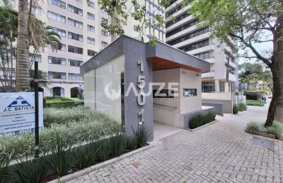 Apartamento dois dormitórios com suíte no bigorrilho