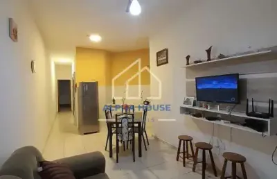 Ótima casa à venda!  02 dormitórios com planejados, garagem e lavanderia coberta, no bairro vista a