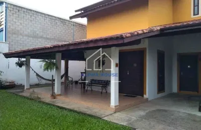 Belíssimo sobrado à venda, alto do cardoso, pindamonhangaba, sp