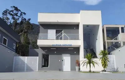 Sobrado à venda, mar verde ii, caraguatatuba, com três suíte, mobiliada.