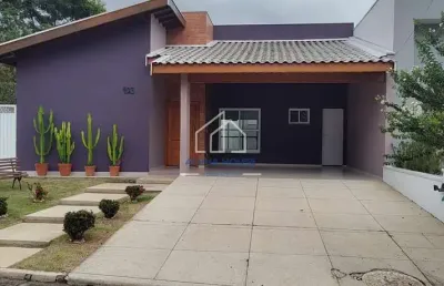 Casa à venda, condomínio moema ville, pindamonhangaba, com três dormitórios sendo uma suíte.