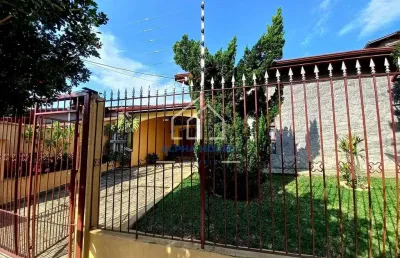 Casa à venda em boa localização, 435mt de terreno 3 dormitórios jardim rosely, pindamonhangaba, sp