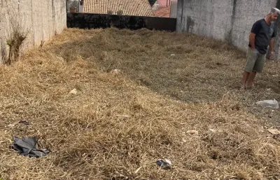 Ótimo terreno plano no bairro do estoril em taubaté, medindo 10x25 = 250m².