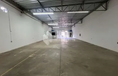 Ponto comercial para alugar no martins, uberlândia  por r$ 5.000