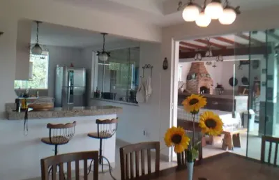 Casa em condomínio no gran royalle de 04 quartos - brumadinho