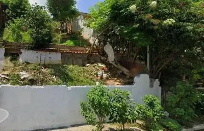 Terreno próximo ao metrô e shopping santa cruz 250m²