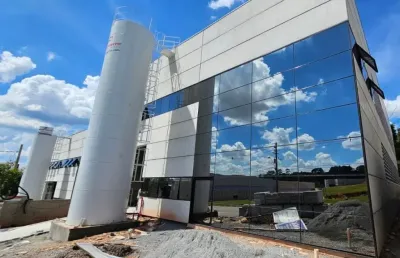 Cotia galpão cond. fechado doca área 1.009 m² pé direito 10m