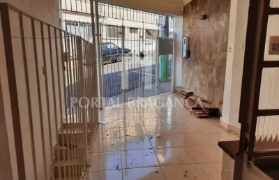 Casa com 3 quartos à venda na Rua Santa Clara, 100, Centro, Bragança Paulista